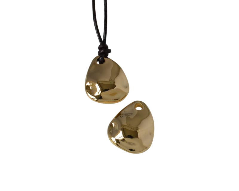 Zamak pendant 23.5x19mm. 18Kt Gold plated. Inn. 3mm.
