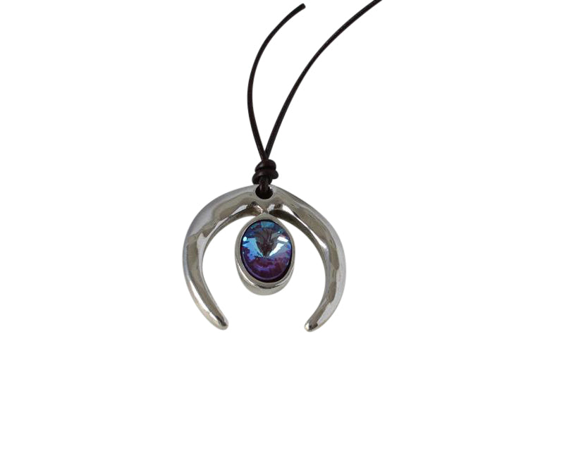 Swarovski and Zamak half moon pendant. 36x35mm. Silver-Burgundy Delite. Inn. 3mm.