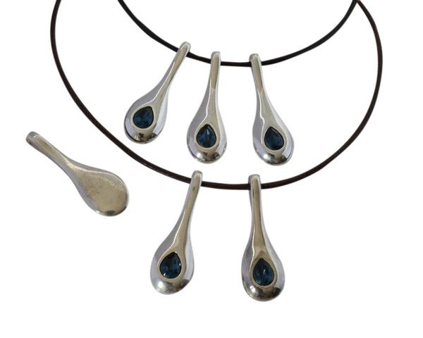 Swarovski and metal pendant Teardrop 40x13mm.Silver-Montana. Inn.2.2mm