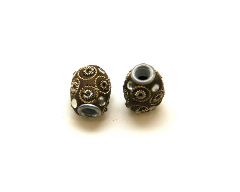Acrylic. Barrel. 15x12mm. Brown. Inn.3mm. approx.