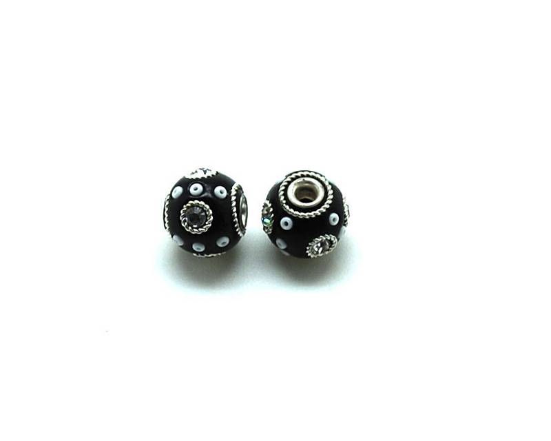 Resin/Rhinestone. Round. 13mm. Black. Inn.3mm.approx.