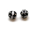 Resin. Round. 15mm. Black-silver color. Inn.3mm.approx.