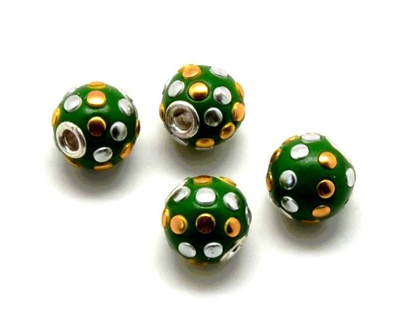 Resin/Metal. Round. 13mm. Green. Inn.3mm.approx.