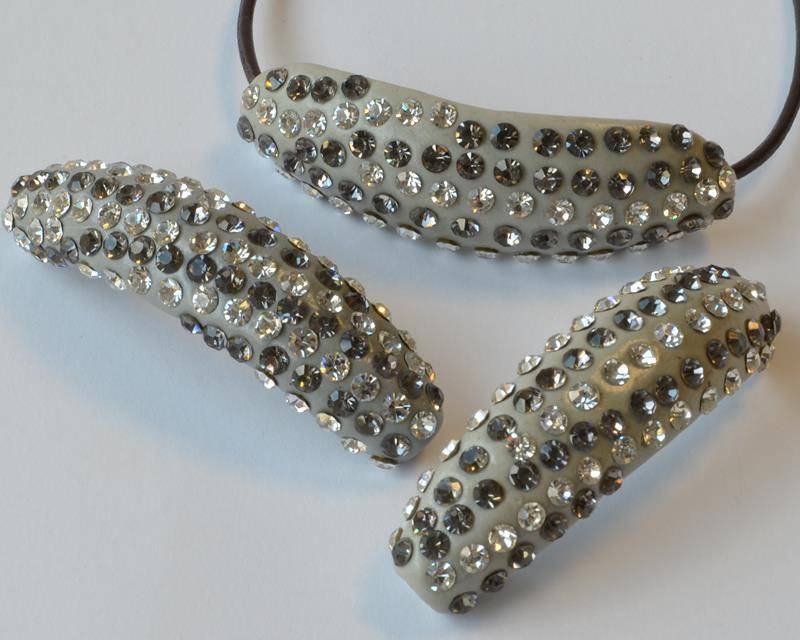 Resin/Metal/Rhinestone. Tube. 58x15mm. Grey-crystal. Inn.2.5mm.
