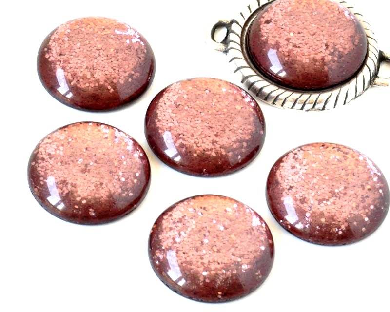 Resin. Cabochon. 20mm. Glittering garnet. Best Quality.