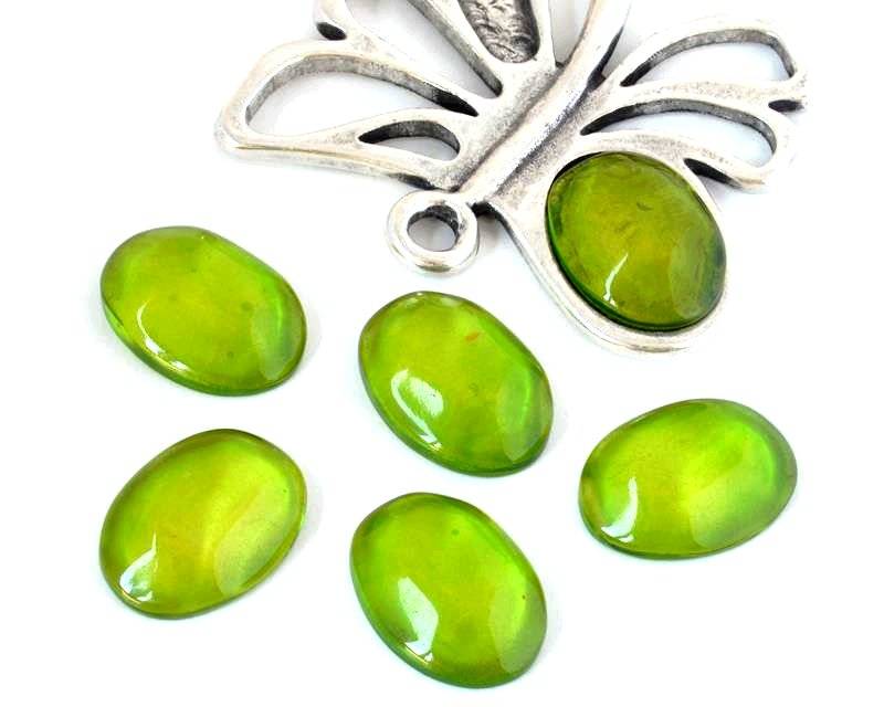 Resin. Cabochon. Oval. 24x18mm. Apple green. Best Quality.