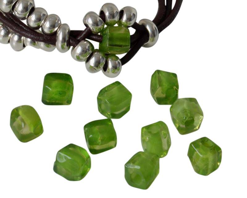 Resin. Irregular tube. 9x8mm. Apple green. Inn.3mm. Best Quality.