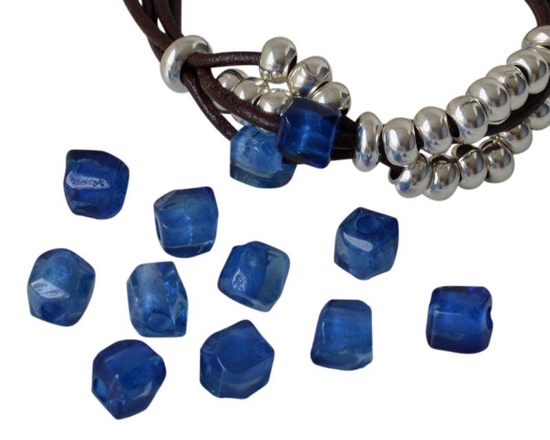 Resin. Irregular tube. 9x8mm. Blue. Inn.3mm. Best Quality.