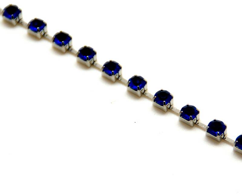 Chain. 3.5mm. Silver color-blue strass.