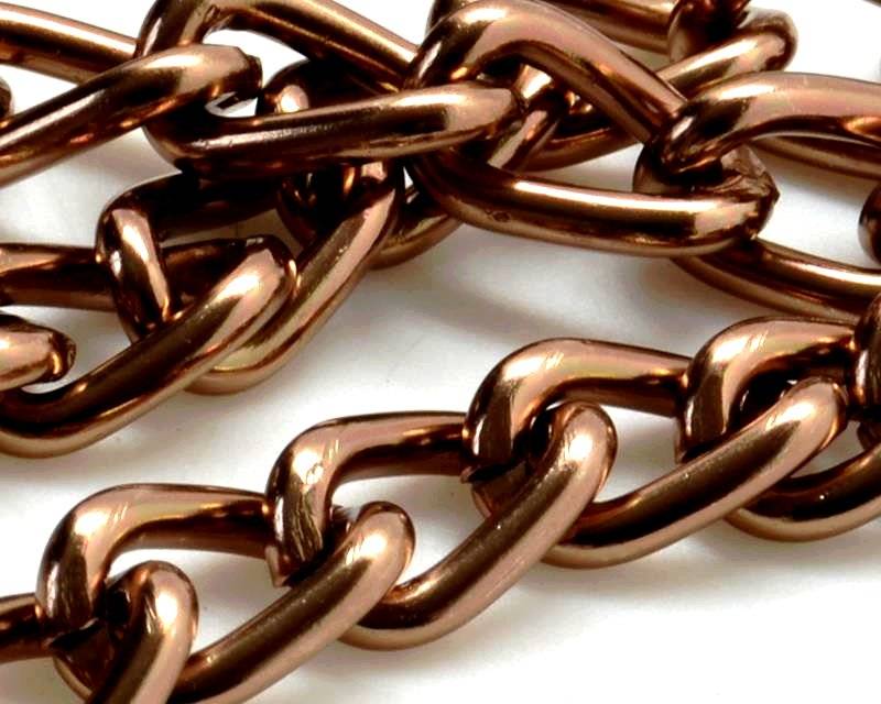Aluminium. Chain. 11x6.8x1.8mm. Dark brown.
