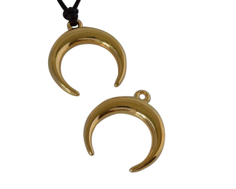 Metal pendant Zamak moon 23mm. Gold. Inn.2mm