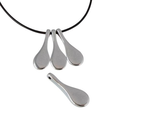 Tear pendant 38x13mm. Zamak Silver. Inn.1.8mm