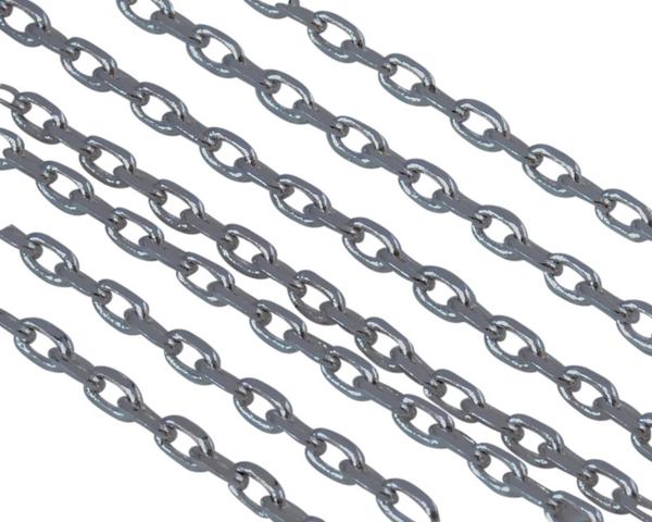 Brass oval chain 2,5x1,5mm. Shiny Silver.