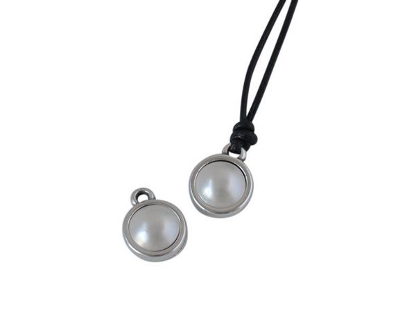 Swarovski and metal pendant coin 9x5x9.5mm. Silver-Cream Pearl. Inn1.8mm